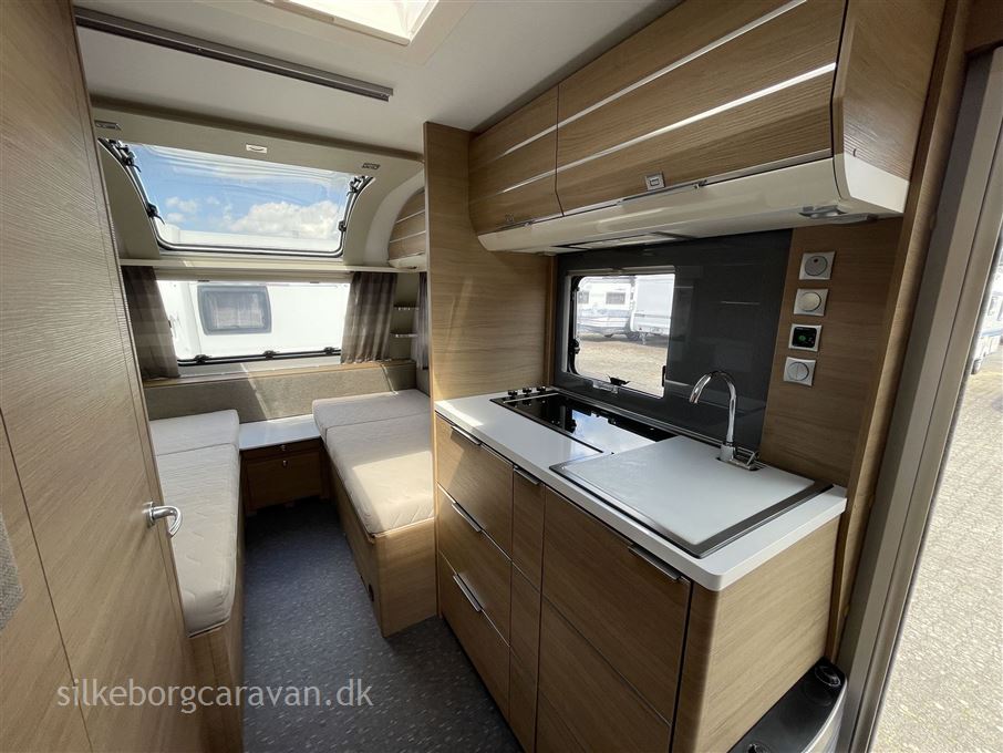 Adria Adora 482 LU
